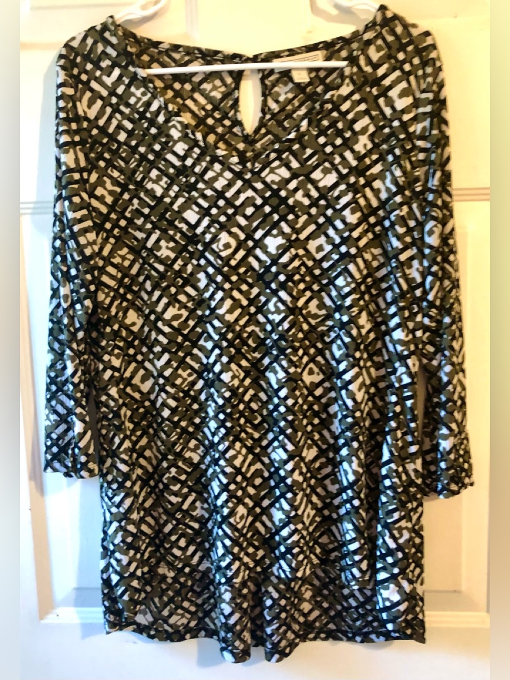 Dana Buchman Olive Green Black White Abstract Lattice Print Tunic Blouse Large